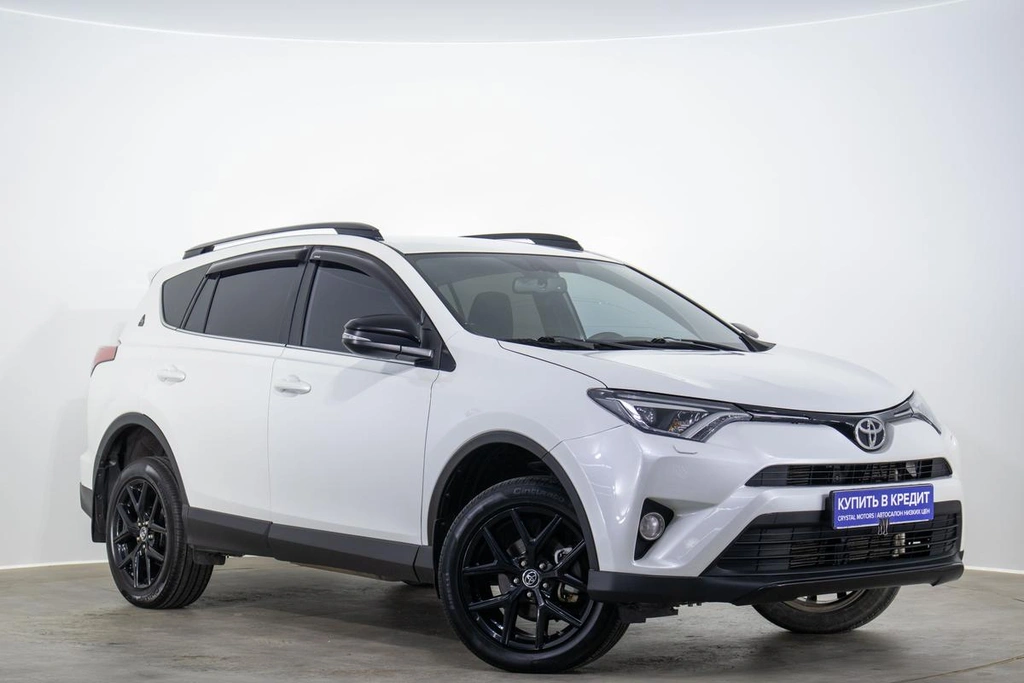 Внедорожник Toyota RAV4 2018 года, 2799000 рублей, Оренбург