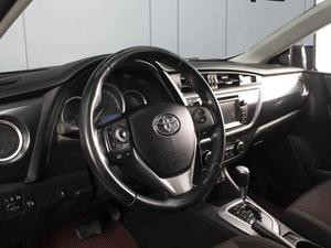 Хетчбэк Toyota Auris 2012 года, 1160000 рублей, Омск