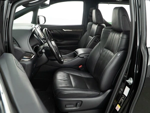 Минивэн Toyota Alphard 2019 года, 4498999 рублей, Москва