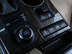 Внедорожник Toyota Highlander 2021 года, 6325000 рублей, Тюмень