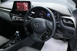 Внедорожник Toyota C-HR 2020 года, 2133000 рублей, Солонцы