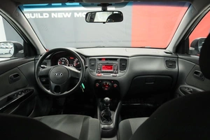 Седан Kia Rio 2009 года, 720000 рублей, Курск
