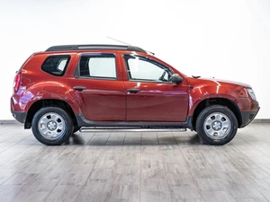 Внедорожник Renault Duster 2013 года, 599000 рублей, Саратов