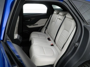 Внедорожник Jaguar F-Pace 2016 года, 2757077 рублей, Москва