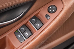 Седан BMW 5 серия 2011 года, 1999000 рублей, Барнаул