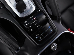 Внедорожник Porsche Cayenne 2013 года, 2977077 рублей, Москва
