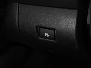 Хетчбэк Nissan Leaf 2017 года, 1679000 рублей, Воронеж