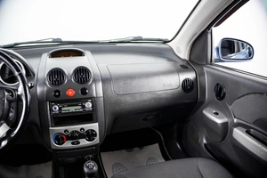 Хетчбэк Chevrolet Aveo 2006 года, 379000 рублей, Пермь