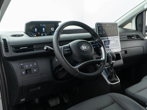 Минивэн Hyundai Staria 2025 года, 6998888 рублей, Москва