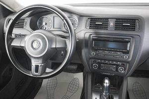 Седан Volkswagen Jetta 2012 года, 999000 рублей, Кемерово