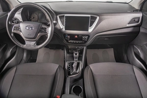 Седан Hyundai Solaris 2019 года, 1359000 рублей, Томск