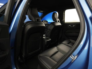 Внедорожник Volvo XC60 2020 года, 3298196 рублей, Москва