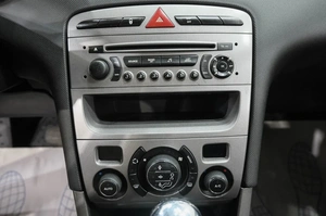Хетчбэк Peugeot 308 2011 года, 649000 рублей, Новокузнецк