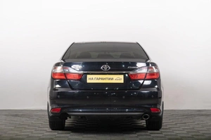 Седан Toyota Camry 2015 года, 2189000 рублей, Томск