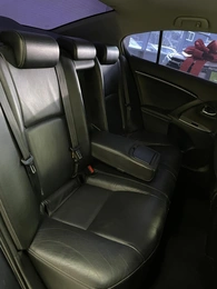 Седан Toyota Avensis 2011 года, 1287000 рублей, Солонцы