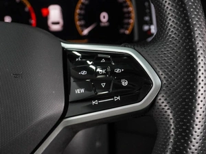 Внедорожник Volkswagen Tiguan L 2023 года, 4876000 рублей, Воронеж