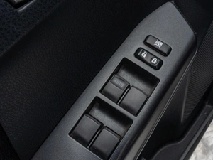 Внедорожник Toyota RAV4 2015 года, 2099000 рублей, Саратов