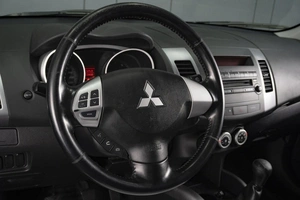 Внедорожник Mitsubishi Outlander 2008 года, 1040000 рублей, Омск