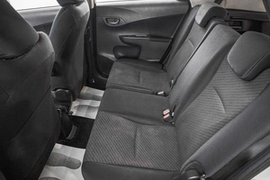 Хетчбэк Toyota Ractis 2011 года, 839000 рублей, Барнаул