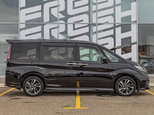 Минивэн Honda Stepwgn Spada 2016 года, 2320000 рублей, Краснодар