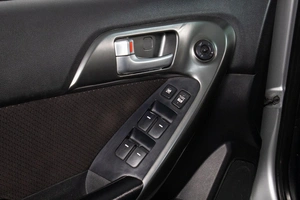 Седан Kia Cerato 2010 года, 739000 рублей, Сургут