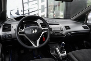 Седан Honda Civic 2010 года, 649000 рублей, Ульяновск