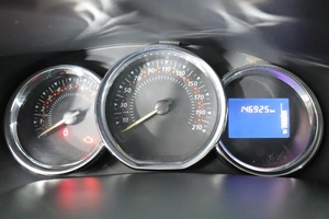 Хэтчбек Renault Sandero 2015 года, 920000 рублей, Брянск