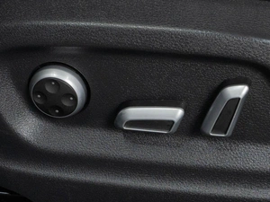 Внедорожник Volkswagen Tiguan 2013 года, 1544000 рублей, Тюмень