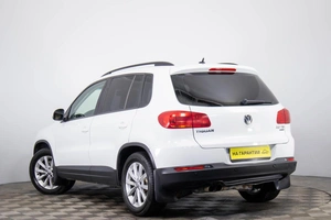 Внедорожник Volkswagen Tiguan 2015 года, 1749000 рублей, Пермь
