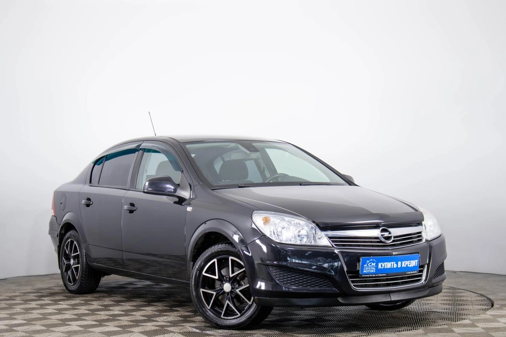 Седан Opel Astra 2014 года, 899000 рублей, Пермь