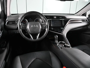 Седан Toyota Camry 2020 года, 2990000 рублей, Аксай