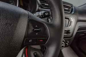 Хетчбэк Kia Rio 2013 года, 749000 рублей, Челябинск