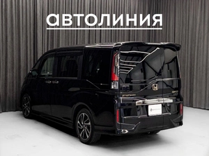 Минивэн Honda Stepwgn Spada 2016 года, 1999000 рублей, Красноярск