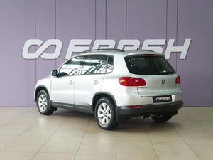 Внедорожник Volkswagen Tiguan 2013 года, 1177000 рублей, Тверь