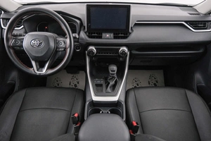 Внедорожник Toyota RAV4 2021 года, 3549000 рублей, Красноярск