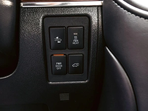 Внедорожник Toyota Land Cruiser 2018 года, 6698000 рублей, Краснодар