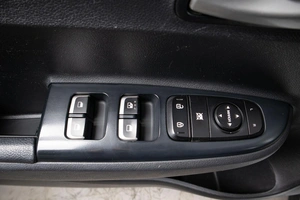 Хетчбэк Kia Rio X-Line 2019 года, 1599000 рублей, Оренбург