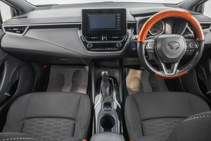 Хетчбэк Toyota Corolla 2019 года, 1949000 рублей, Барнаул