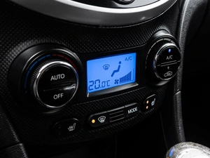 Хетчбэк Hyundai Solaris 2011 года, 910000 рублей, Краснодар