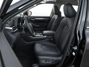 Внедорожник Toyota Highlander 2025 года, 5828888 рублей, Москва