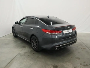 Седан Kia Optima 2018 года, 1730000 рублей, Курск