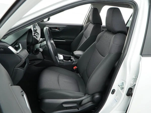 Внедорожник Toyota RAV4 2020 года, 3090900 рублей, Москва