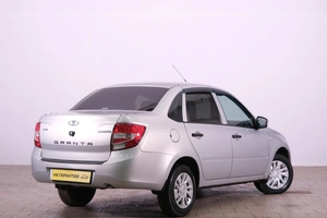 Седан ВАЗ (LADA) Granta 2015 года, 539000 рублей, Омск