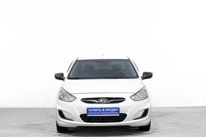 Седан Hyundai Solaris 2013 года, 849000 рублей, Барнаул