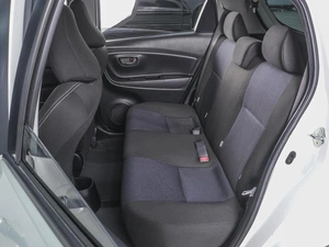 Хетчбэк Toyota Vitz 2018 года, 1420000 рублей, Ростов-на-Дону