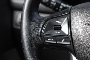 Седан Kia Rio 2013 года, 989000 рублей, Новосибирск