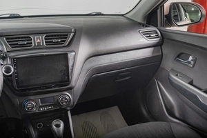 Седан Kia Rio 2013 года, 869000 рублей, Томск
