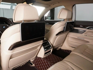 Седан BMW 7 серия 2015 года, 3469000 рублей, Красный Пахарь