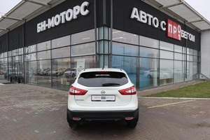 Внедорожник Nissan Qashqai 2015 года, 1620000 рублей, Мирное
