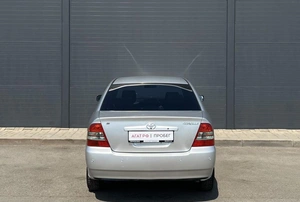 Седан Toyota Corolla 2003 года, 530000 рублей, Солонцы